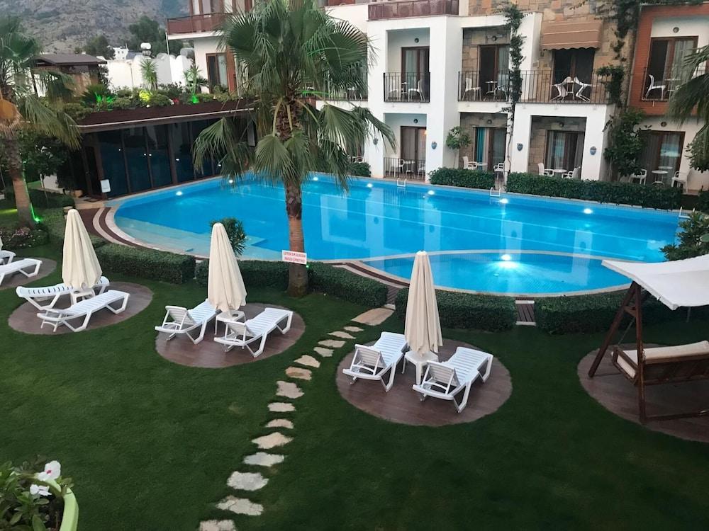 Liona Hotel & Spa Gundogan  Bagian luar foto