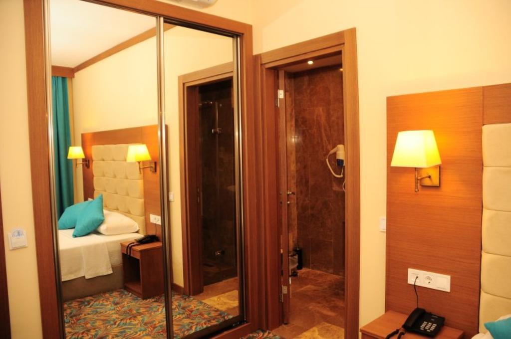 Liona Hotel & Spa Gundogan  Bagian luar foto